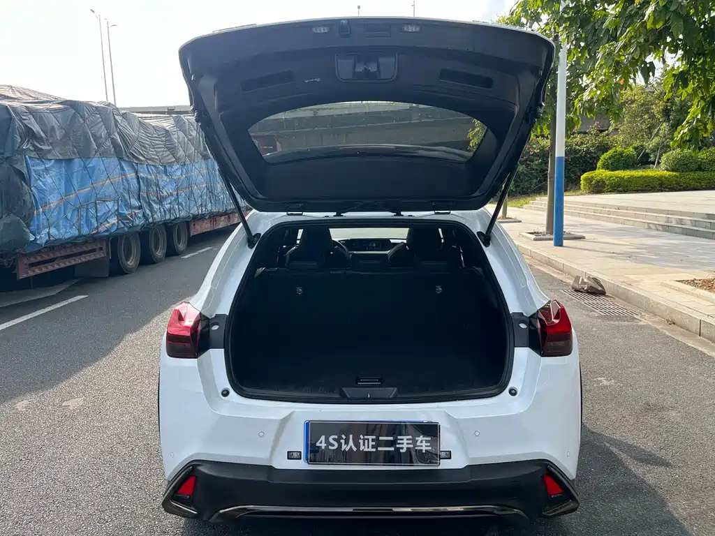Lexus UX 2019 260h F SPORT Edition National V купить на сайте DeffCars