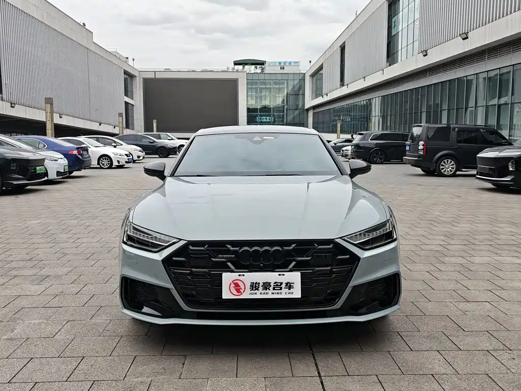 Audi A7L 2024 45 TFSI quattro RS package racing version купить на сайте DeffCars