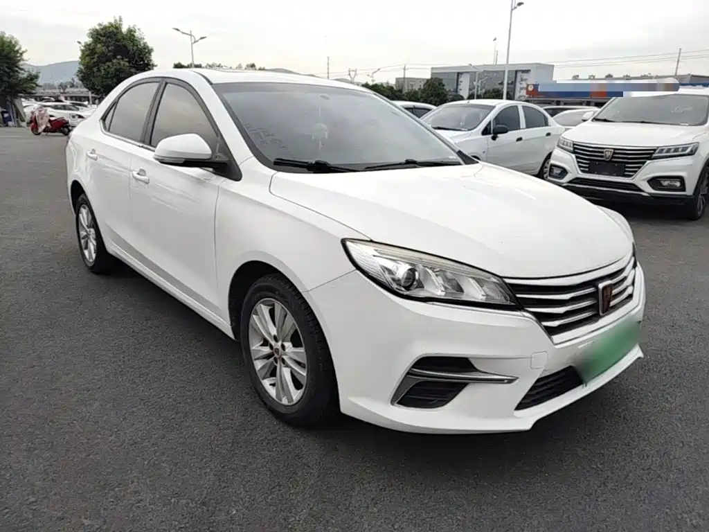 Roewe 360 ​​2018 PLUS 1.5L Automatic Exclusive Edition купить на сайте DeffCars