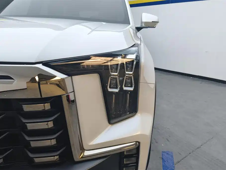 Trumpchi ES9 2024 PHEV 143km Traveler Max купить на сайте DeffCars
