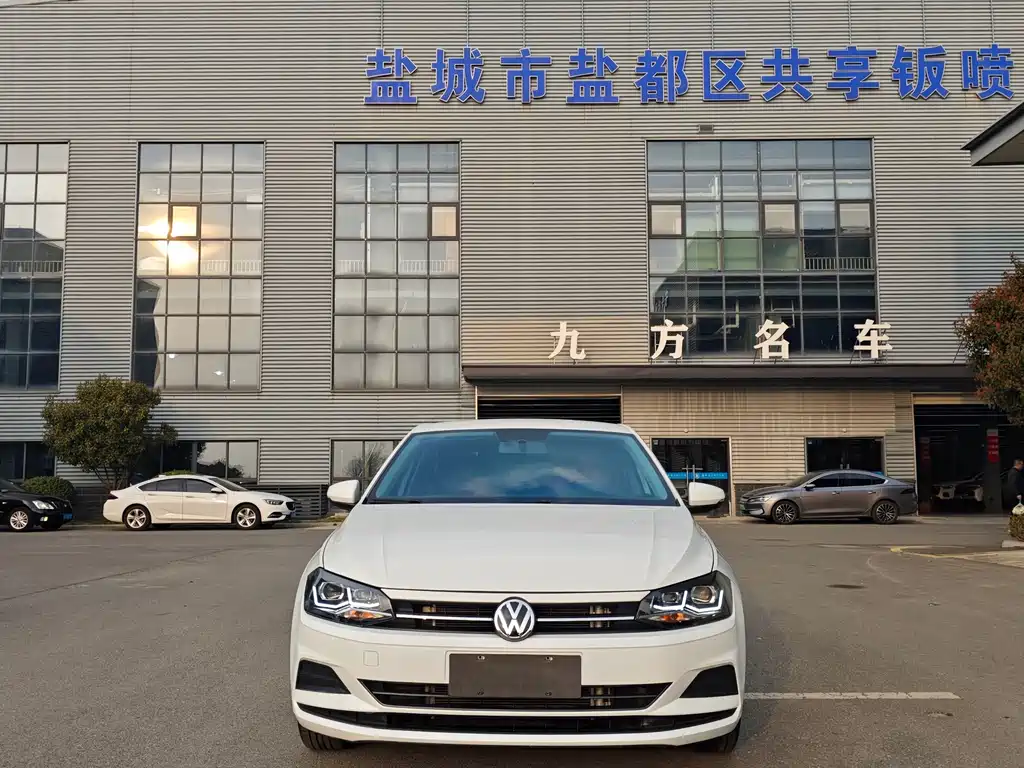 Polo 2023 facelift Plus 1.5L automatic indulgence version купить на сайте DeffCars