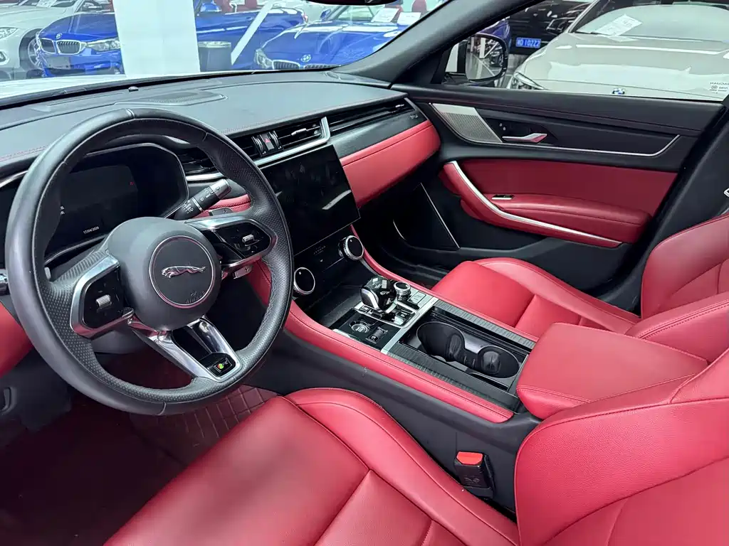 Jaguar XFL 2023 XFL 2.0T P250 two-wheel drive elite sports version купить на сайте DeffCars