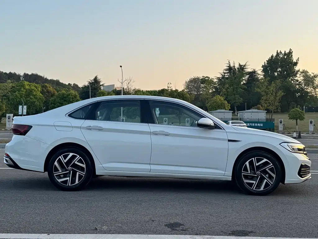 Sagitar 2025 300TSI DSG Super Edition купить на сайте DeffCars