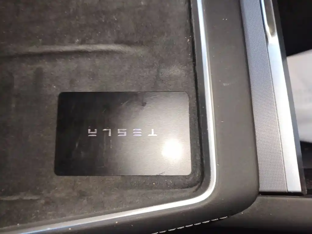 Model Y 2025 rear-wheel drive version купить на сайте DeffCars