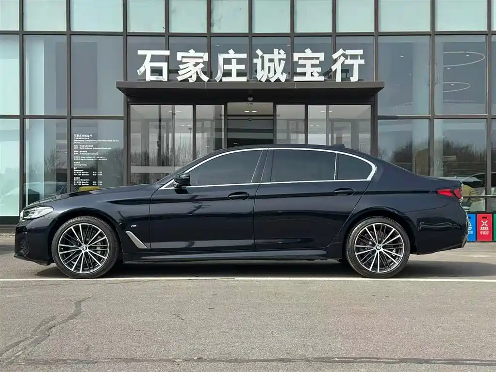 BMW 5 Series 2021 530Li Leading M Sports Package купить на сайте DeffCars