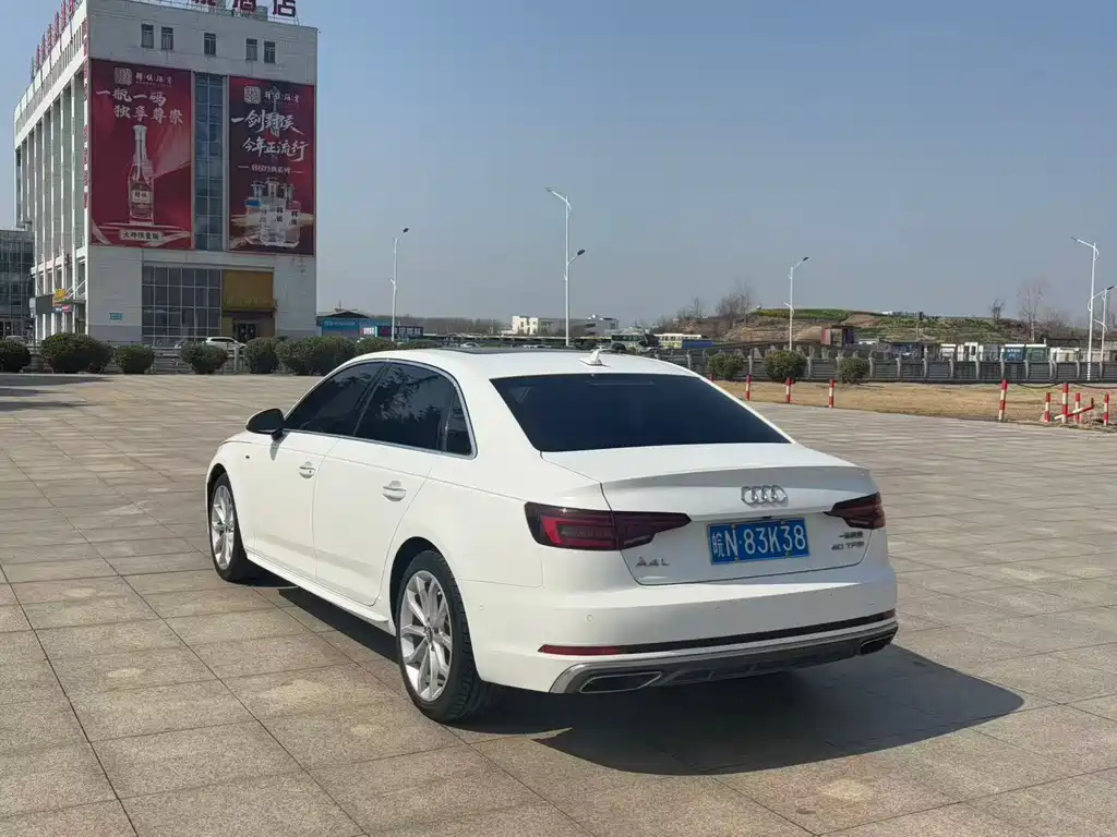 Audi A4L 2019 40 TFSI Fashion Type National V купить на сайте DeffCars