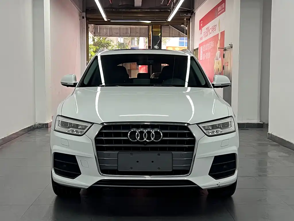 Audi Q3 2018 30th Anniversary Model 30 TFSI Fashion Model купить на сайте DeffCars