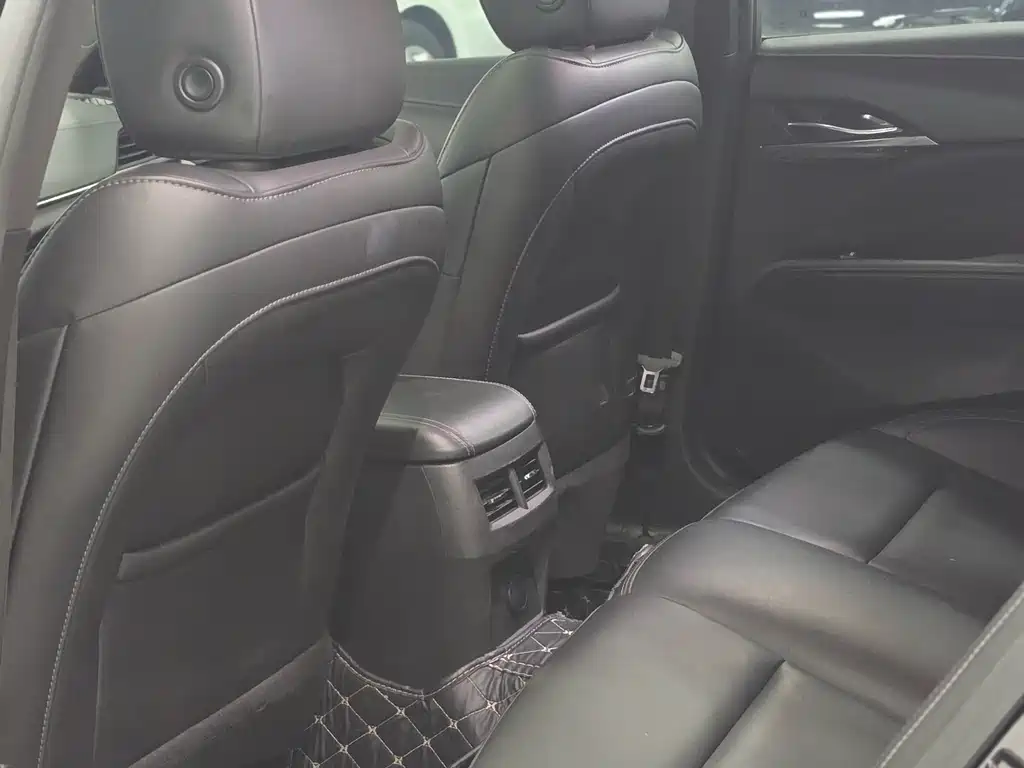 Cadillac CT4 2022 28T Fashion Model купить на сайте DeffCars