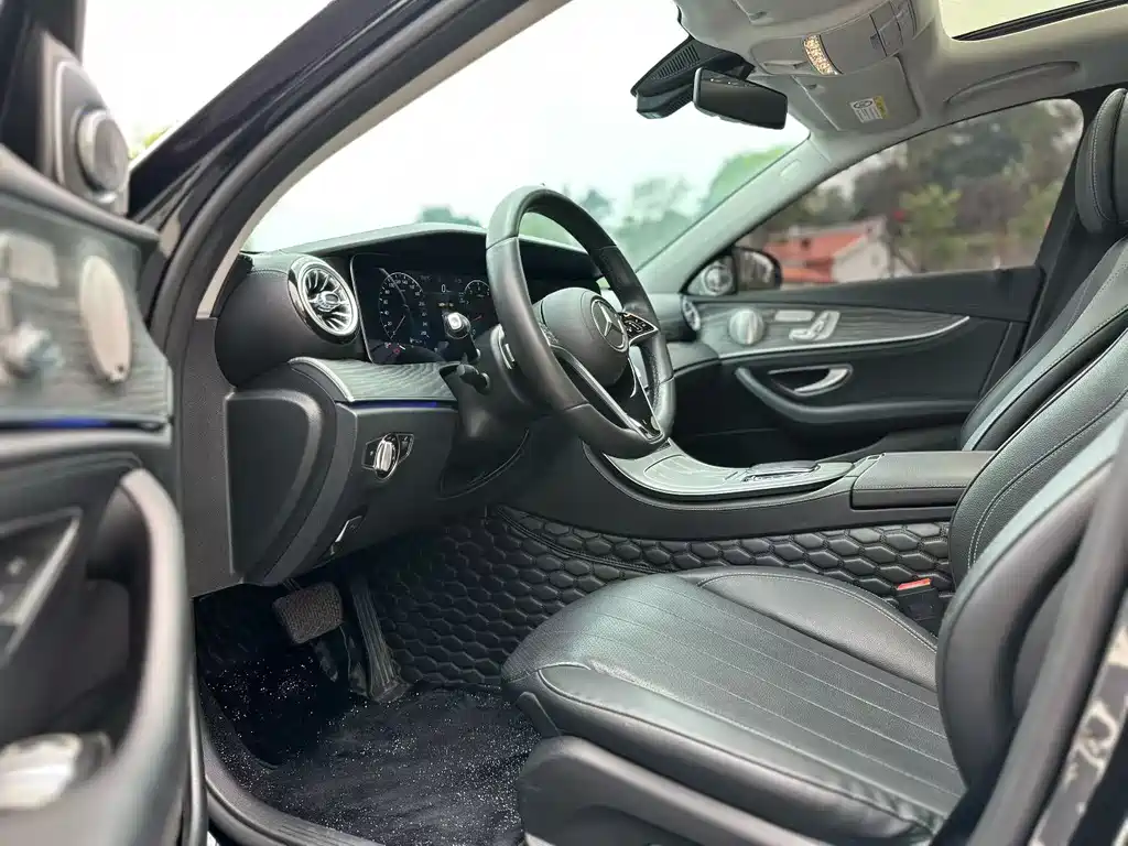 Mercedes-Benz E-Class 2023 E 300 L Luxury Model купить на сайте DeffCars