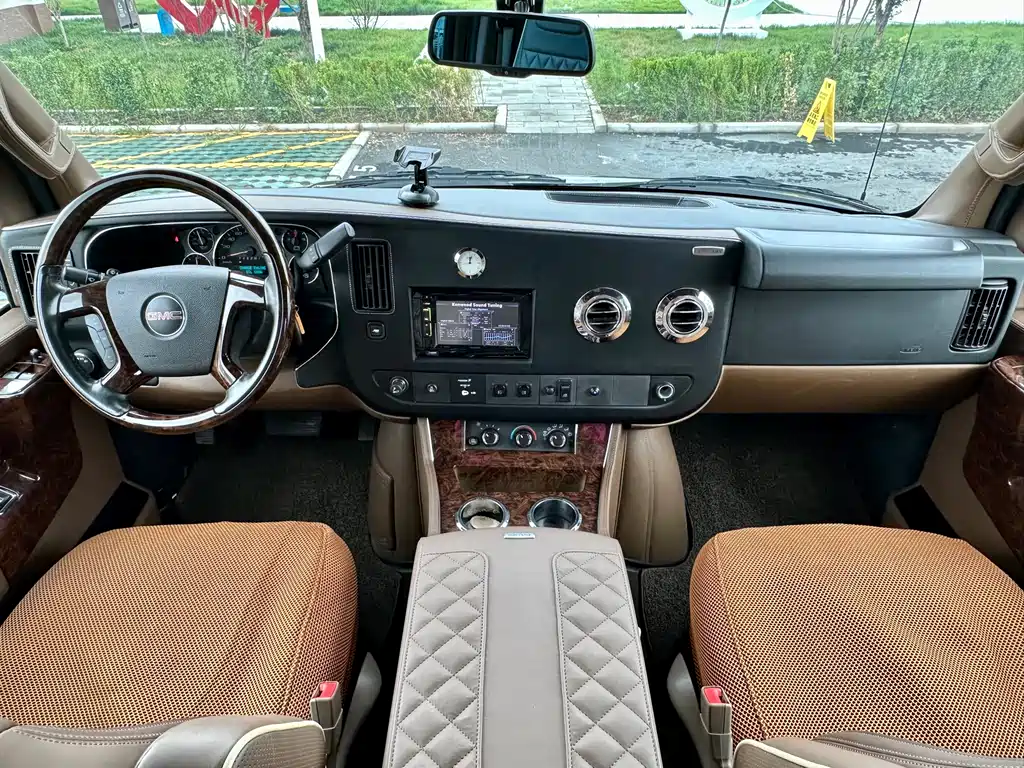 SAVANA 2017 6.0L G660S Yazun Canopy Edition купить на сайте DeffCars