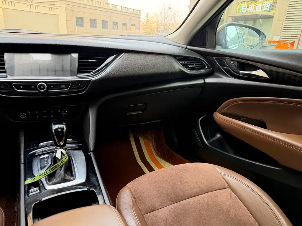 Regal 2019 20T Elite National VI купить на сайте DeffCars
