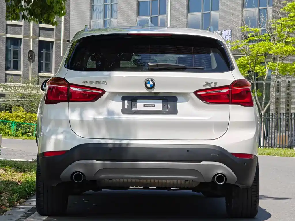 BMW X1 2018 sDrive20Li Leading Model купить на сайте DeffCars