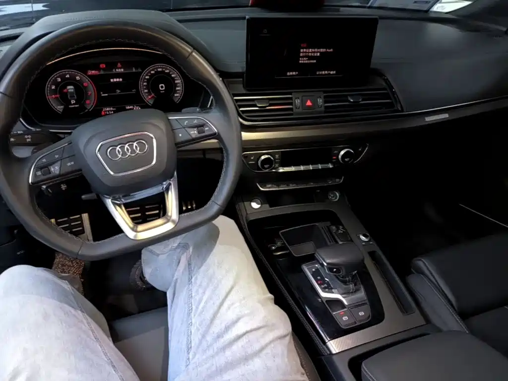 Audi Q5L 2023 40T luxury and dynamic model купить на сайте DeffCars