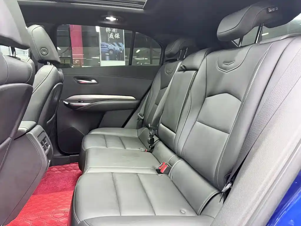 Cadillac XT4 2024 28T two-wheel drive luxury model купить на сайте DeffCars
