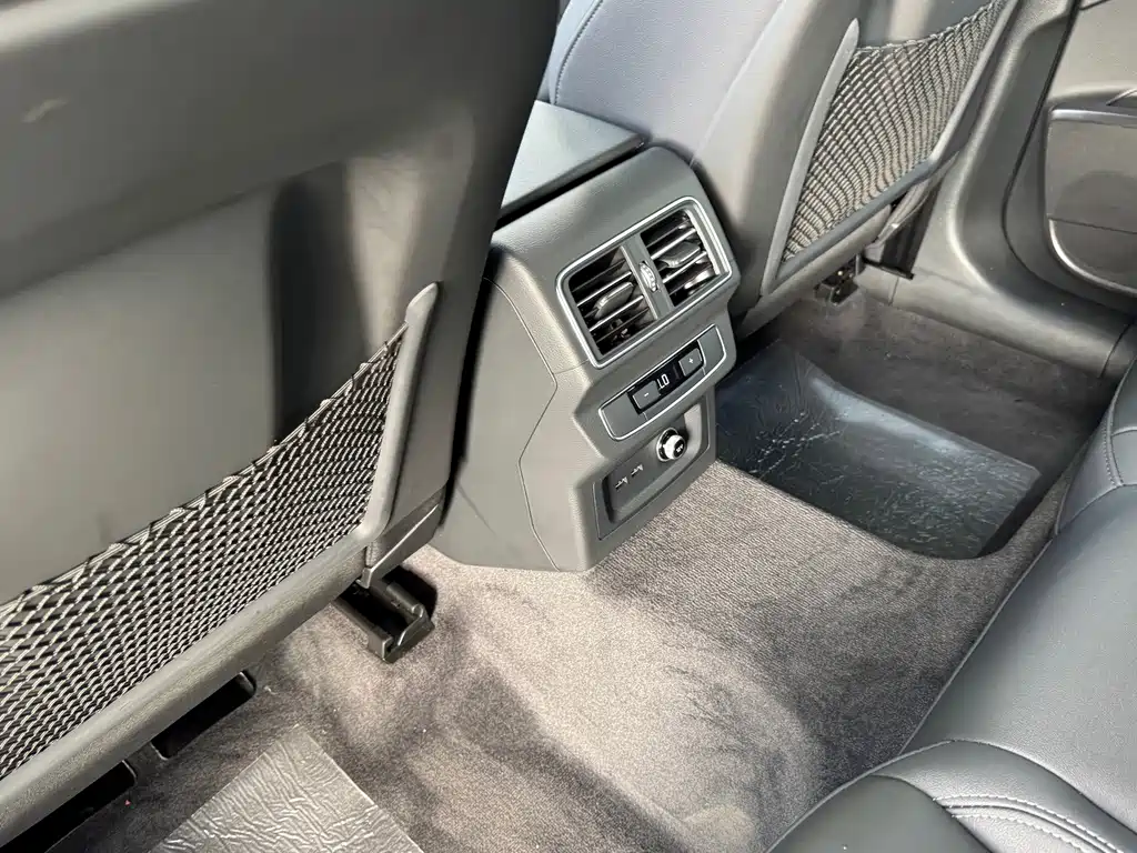 Audi Q5L 2024 40 TFSI luxury and dynamic model купить на сайте DeffCars