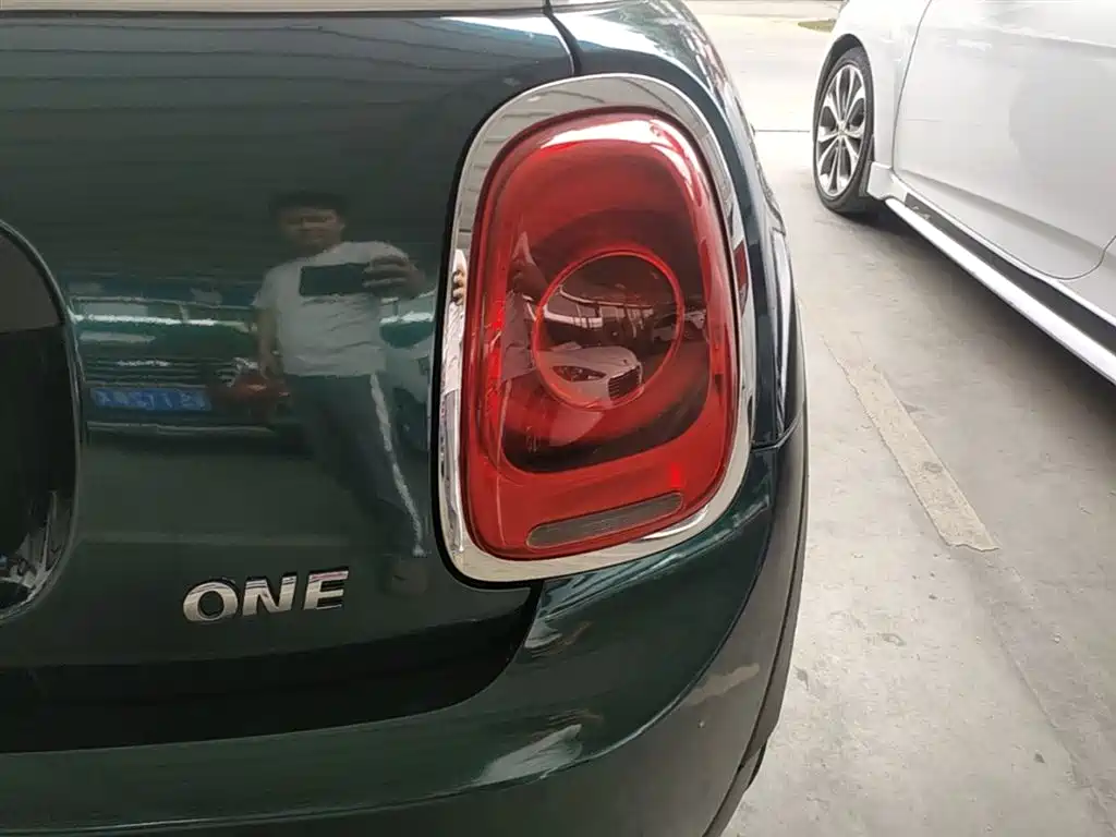 MINI 2021 1.5T ONE купить на сайте DeffCars