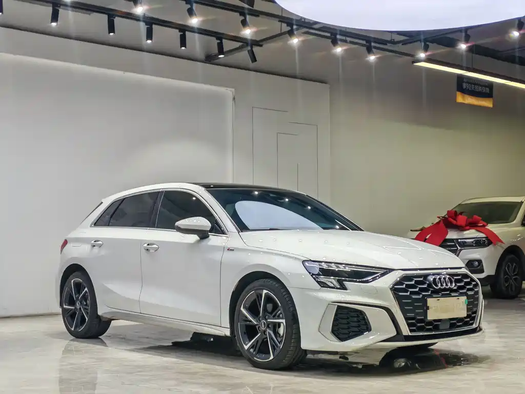 Audi A3 2024 Sportback 35 TFSI stylish and sporty купить на сайте DeffCars