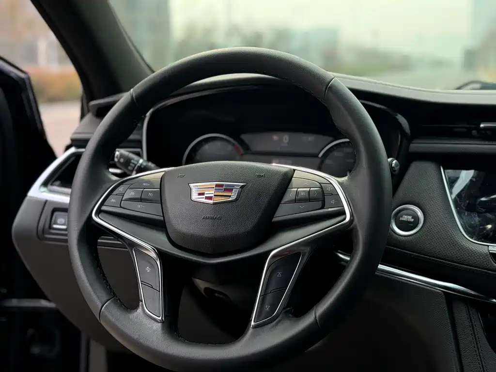 Cadillac XT5 2021 28T four-wheel drive luxury model купить на сайте DeffCars