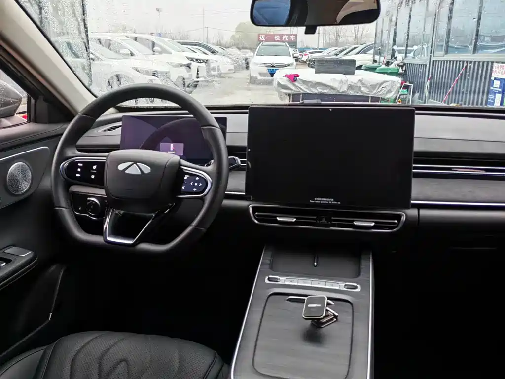 Fengyun A8L 2025 model 1.5TGDI 145km comfort type купить на сайте DeffCars
