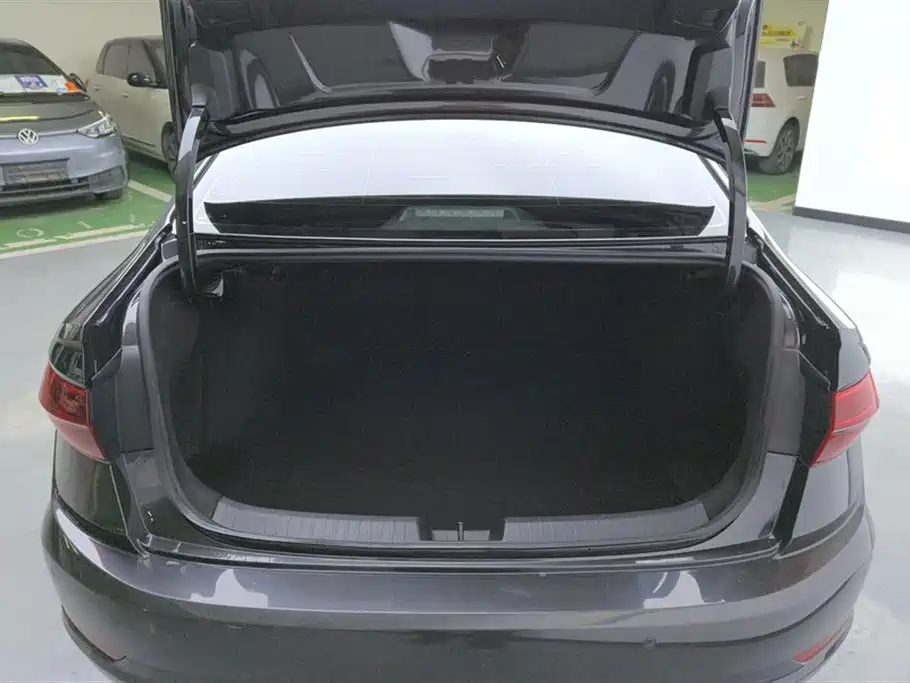 Sagitar 2022 280TSI DSG Flyover Edition купить на сайте DeffCars