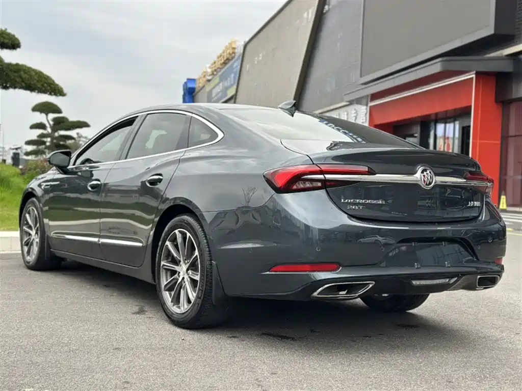 LaCrosse 2019 28T Premium Model купить на сайте DeffCars