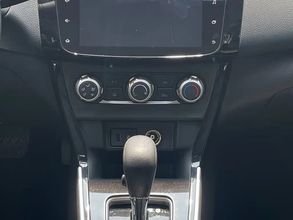 Sylphy 2022 Classic 1.6XL CVT Deluxe Edition купить на сайте DeffCars