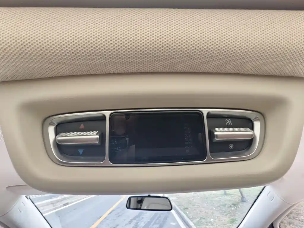 Mercedes-Benz V-Class 2022 V 260 Pilot Edition купить на сайте DeffCars