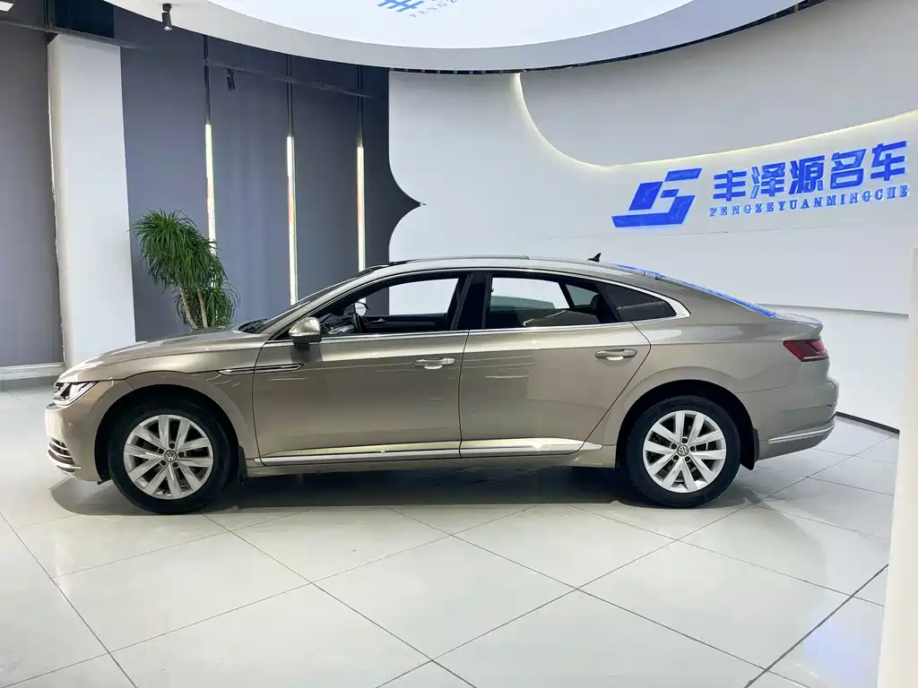 FAW-Volkswagen CC 2020 330TSI Huayan Edition National VI купить на сайте DeffCars