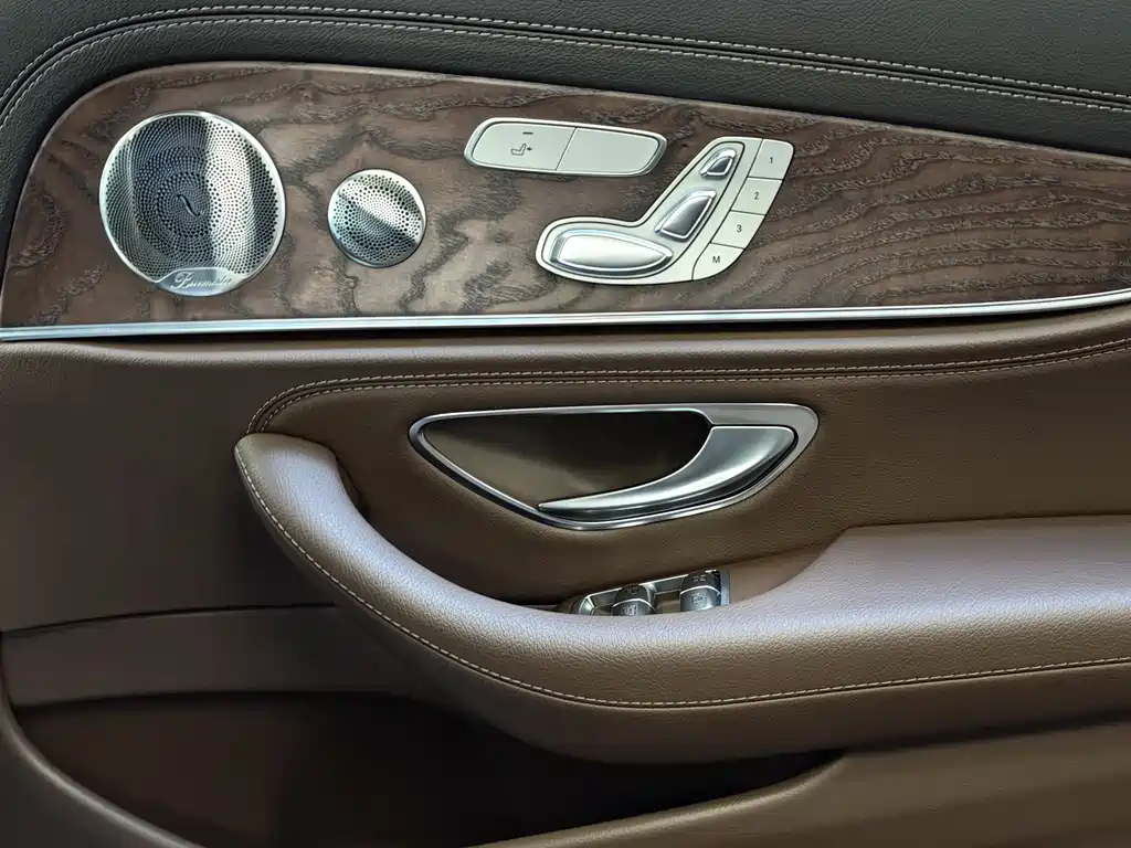 Mercedes-Benz E-Class 2023 E 300 L Luxury Model купить на сайте DeffCars