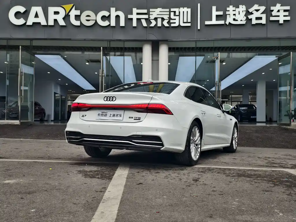 Audi A7L 2024 45TFSI S-line Dream Building Liquid Crystal Package купить на сайте DeffCars