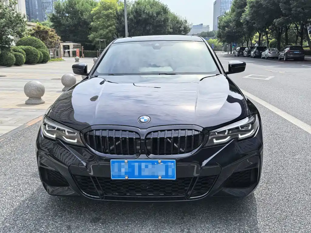 BMW 3 Series 2022 325i M Sports Night Package купить на сайте DeffCars