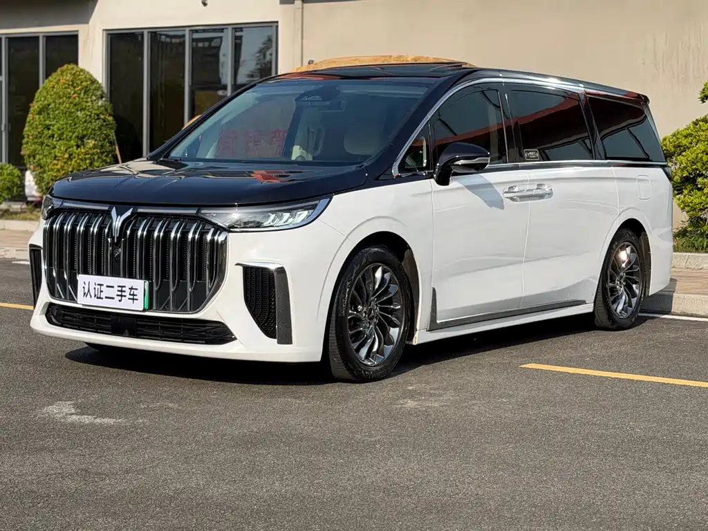 Lantu Dreamer 2022 Low Carbon Version Dream+Smart Package купить на сайте DeffCars