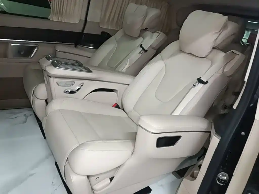 Mercedes V-Class 2024 V300 Premium Edition купить на сайте DeffCars