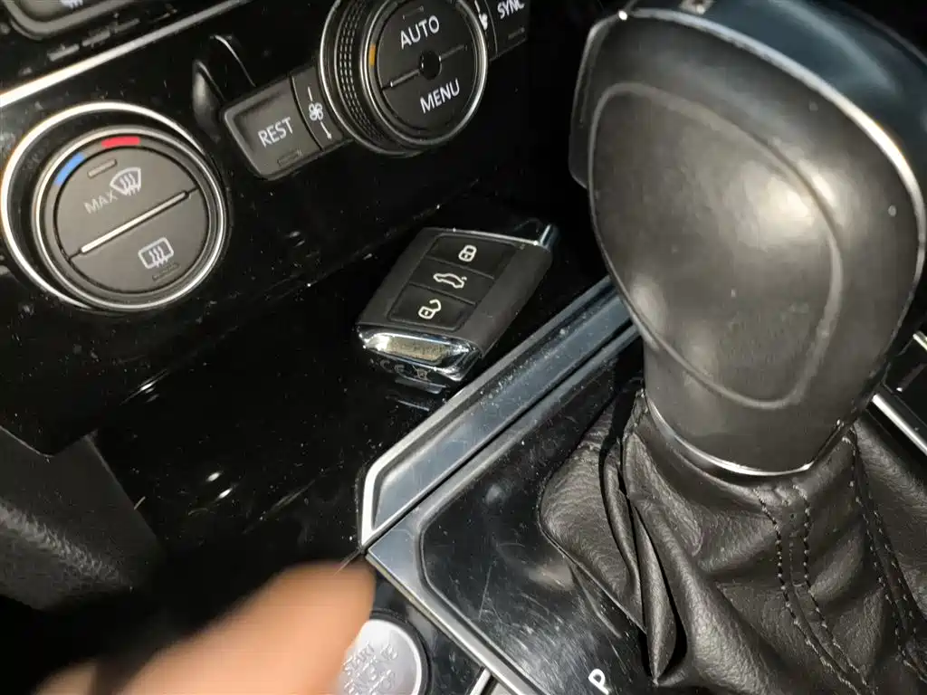 Magotan 2019 330TSI DSG luxury model National VI купить на сайте DeffCars