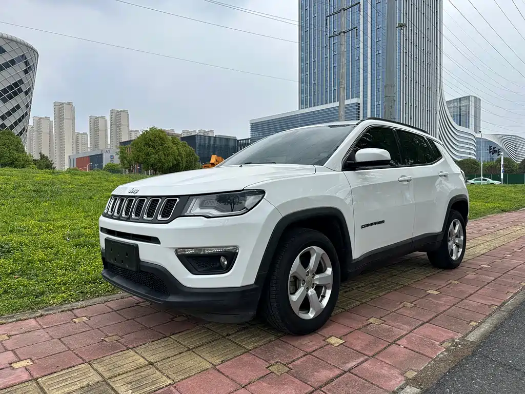 Compass 2017 200T Automatic Home Edition купить на сайте DeffCars