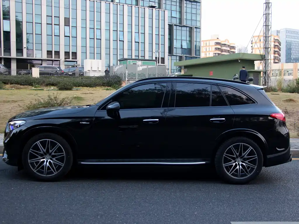 Mercedes-Benz GLC AMG 2024 AMG GLC 43 4MATIC купить на сайте DeffCars