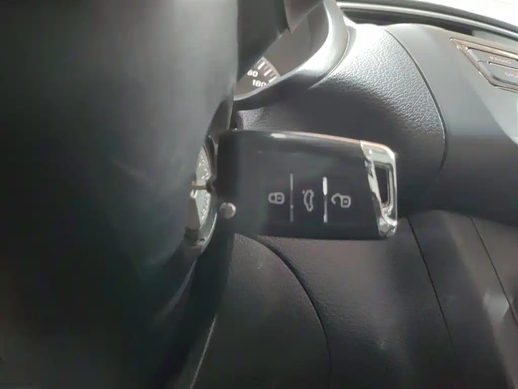 Sylphy 2022 Classic 1.6XE CVT Comfort Edition купить на сайте DeffCars