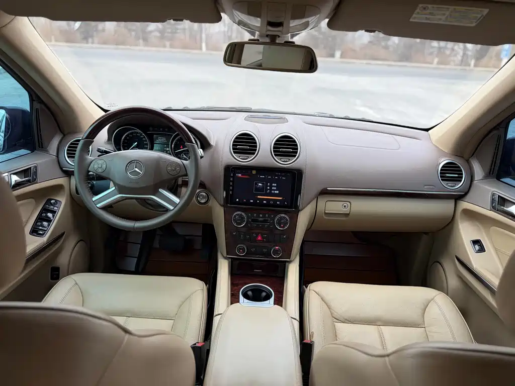 Mercedes-Benz GL Class 2011 GL 450 4MATIC Premium Model купить на сайте DeffCars