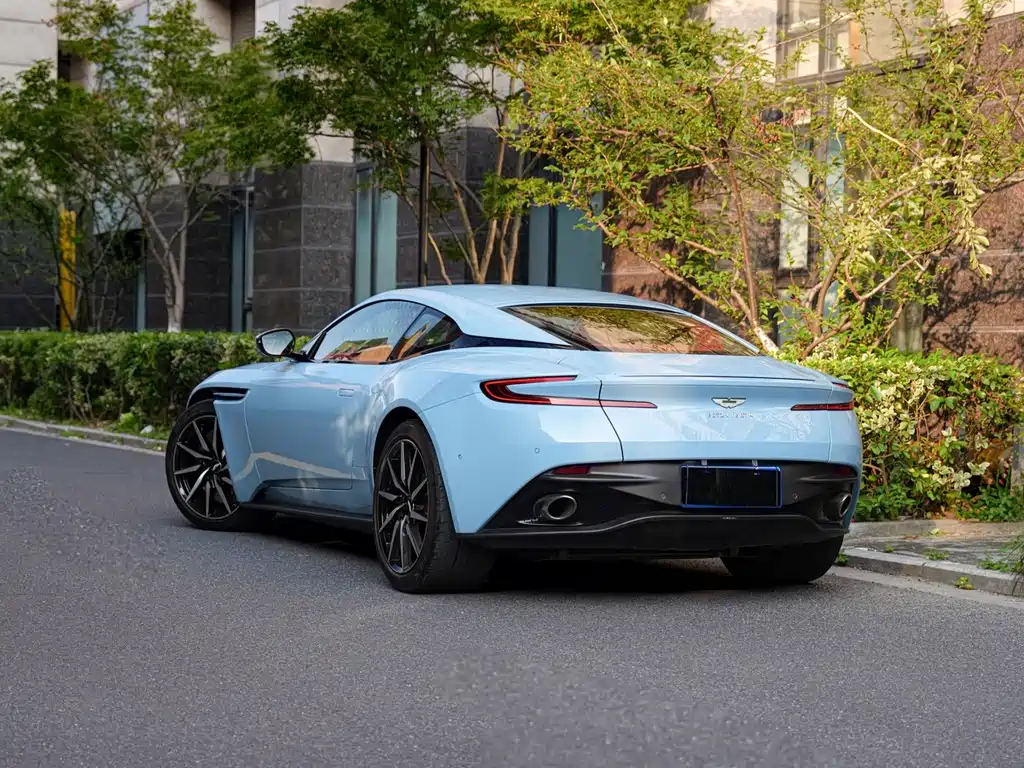 Astonmartin DB11 2020 4.0T V8 Coupe купить на сайте DeffCars