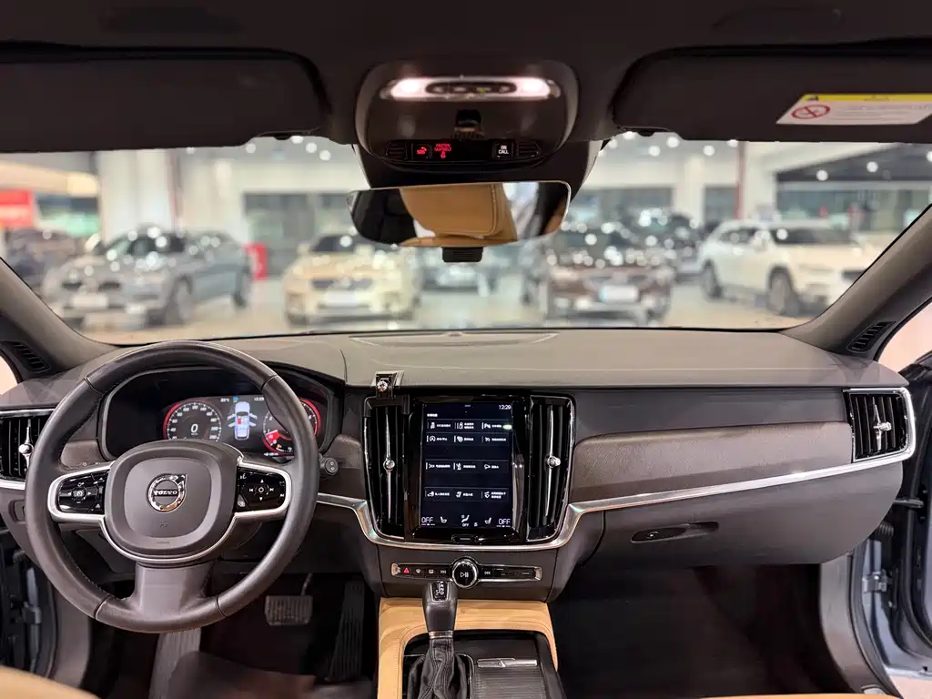 Volvo V90 2019 Cross Country T5 AWD Zhiyuan Edition National VI купить на сайте DeffCars