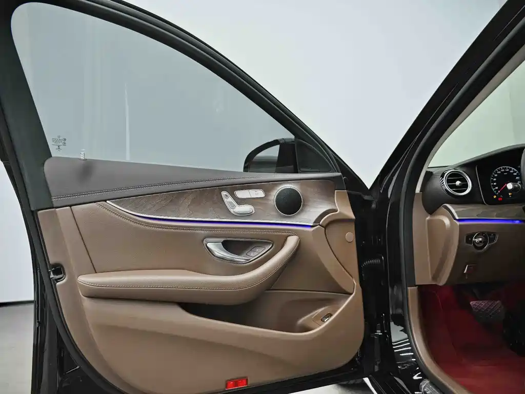 Mercedes-Benz E-Class 2022 E 260 L купить на сайте DeffCars