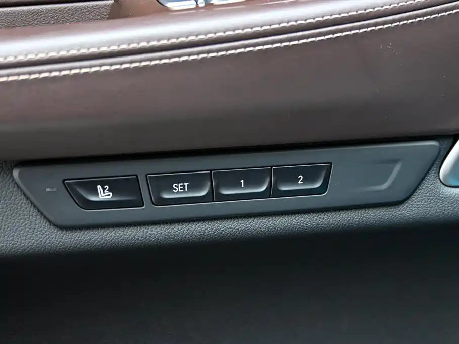 BMW 7 Series 2021 730Li Luxury Package купить на сайте DeffCars