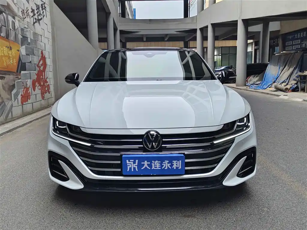 FAW-Volkswagen CC 2024 380TSI eye-catching version купить на сайте DeffCars