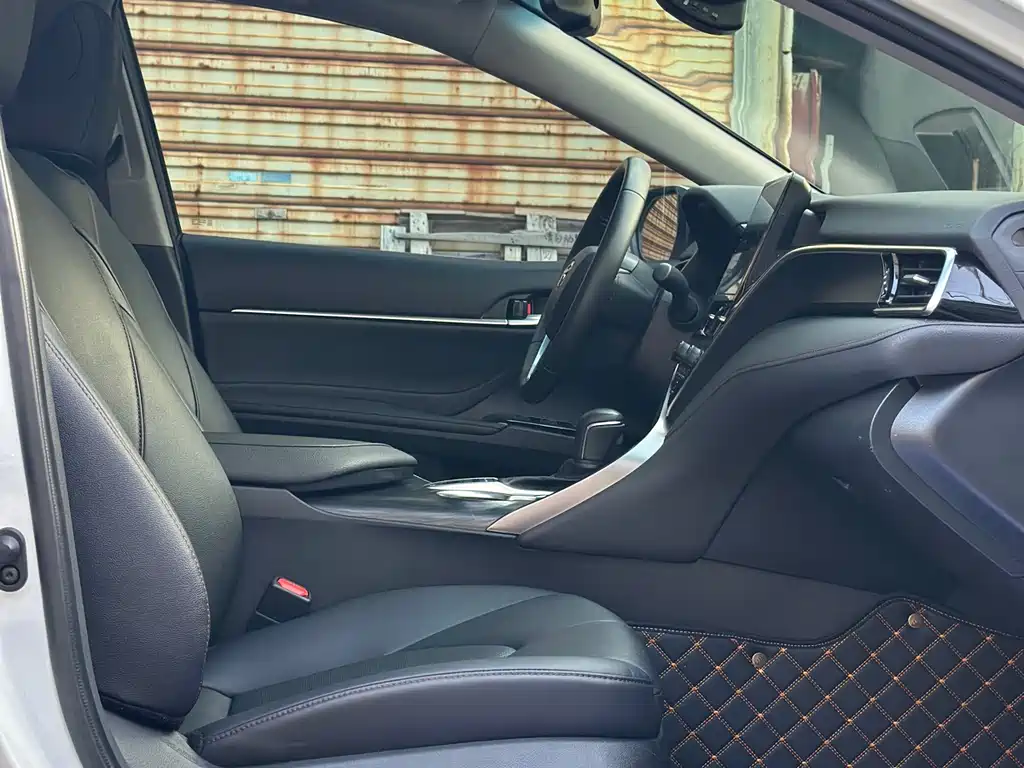 Camry 2023 2.5G Deluxe Edition купить на сайте DeffCars