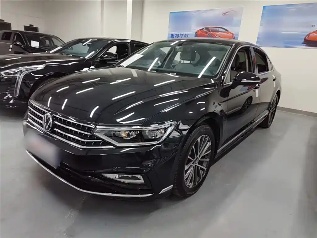 Magotan 2023 2 million commemorative edition 330TSI DSG leading model купить на сайте DeffCars