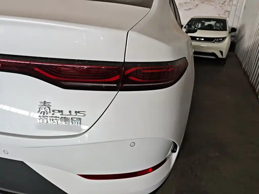 Qin PLUS 2025 DM-i Smart Driving Edition 128KM Enterprising Type купить на сайте DeffCars