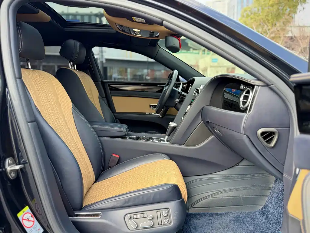 Flying Spur 2017 4.0T V8 S Standard Edition купить на сайте DeffCars