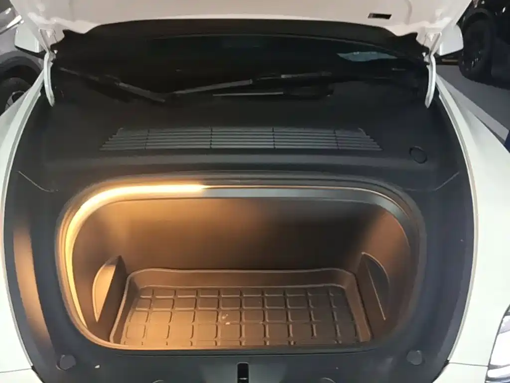 Model Y 2022 rear-wheel drive version купить на сайте DeffCars
