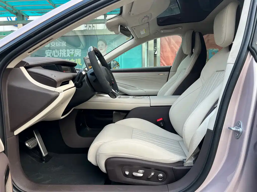 Xiaomi SU7 2026 4WD Max Edition купить на сайте DeffCars