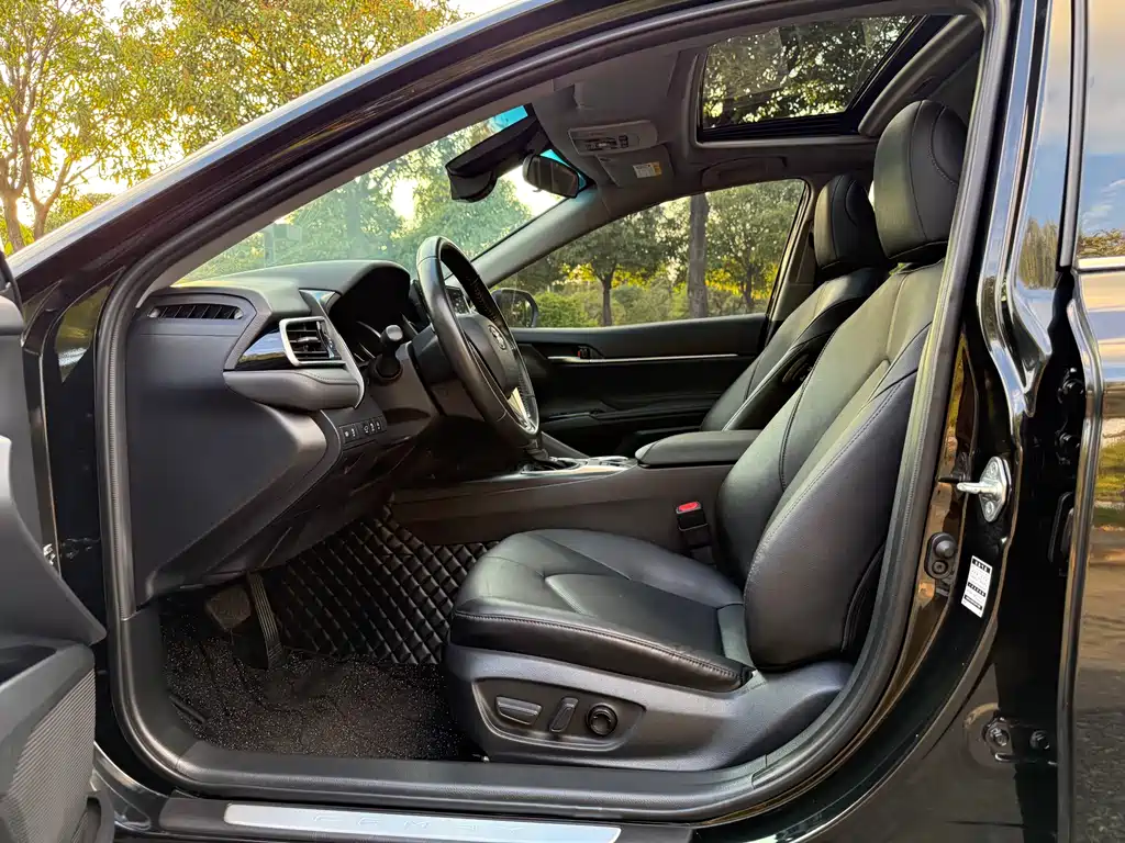 Camry 2021 2.0G Deluxe Edition купить на сайте DeffCars